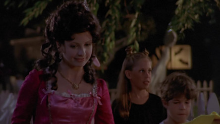 Buffy.The.Vampire.Slayer.S02.1080p.Disney+.WEB-DL.DDP.5.1.H.264-CHDWEB/Buffy.The.Vampire.Slayer.S02E06.Halloween.1080p.Disney+.WEB-DL.DDP.5.1.H.264-CHDWEB.mkv