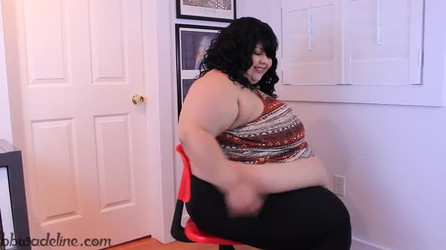 Sweet Adeline/Big_Body_Itty_Bitty_Chair.flv